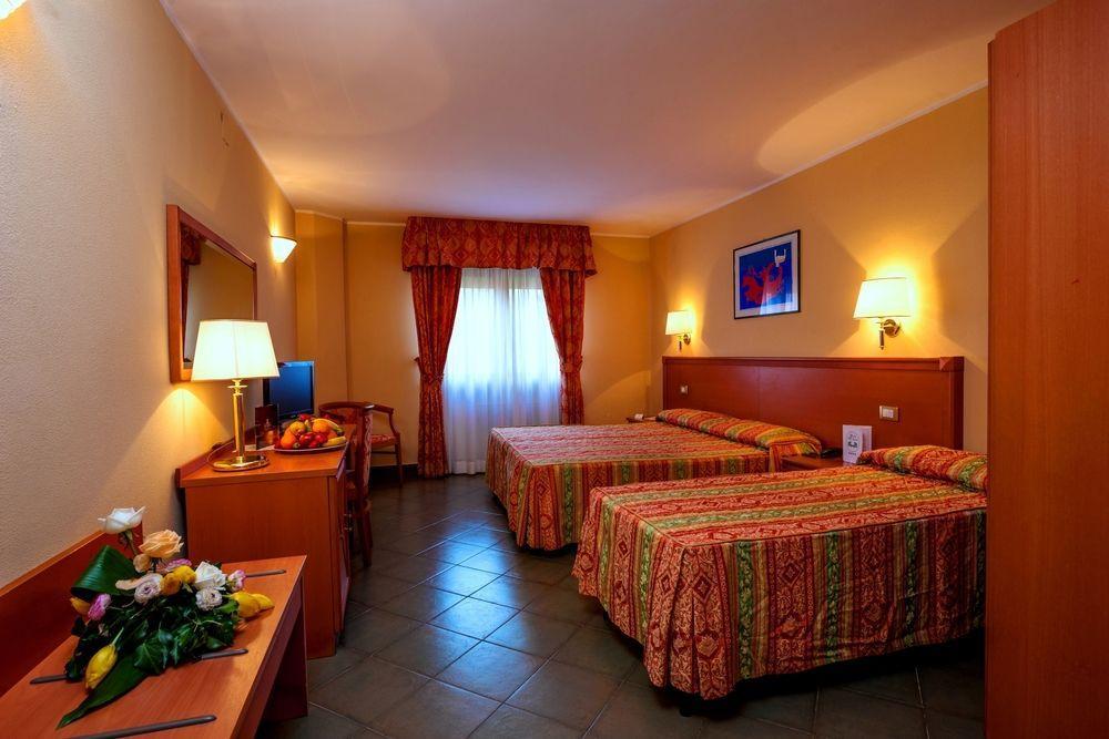 Th Cinisi - Florio Park Hotel Exterior photo