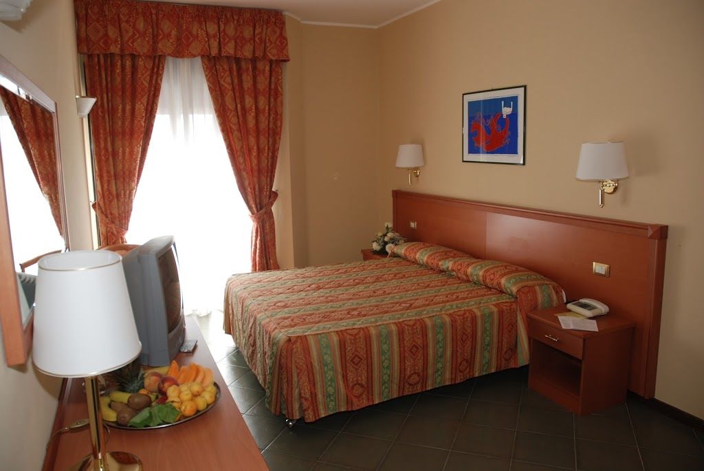 Th Cinisi - Florio Park Hotel Exterior photo
