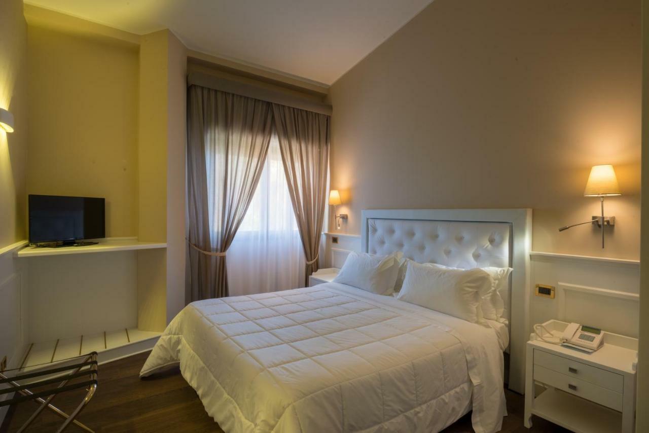Th Cinisi - Florio Park Hotel Exterior photo